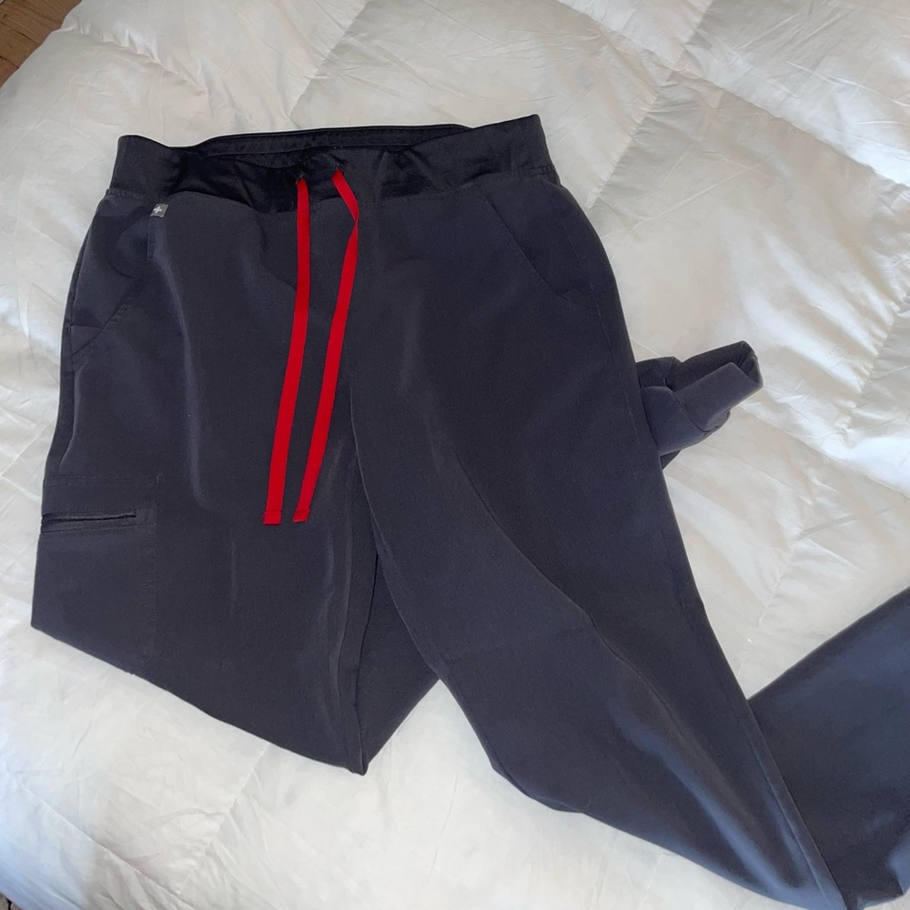 Figs scrub pant joggers size medium TALL